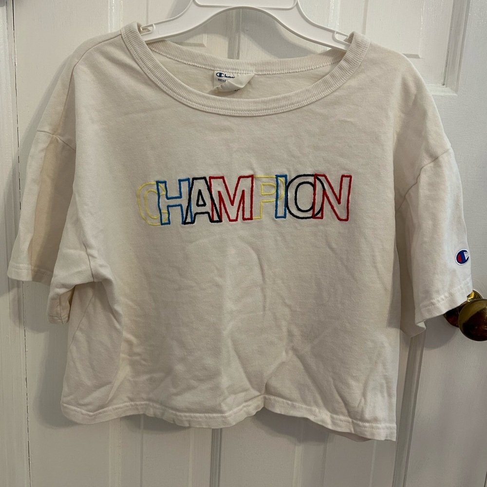 Cropped champion tee shirt